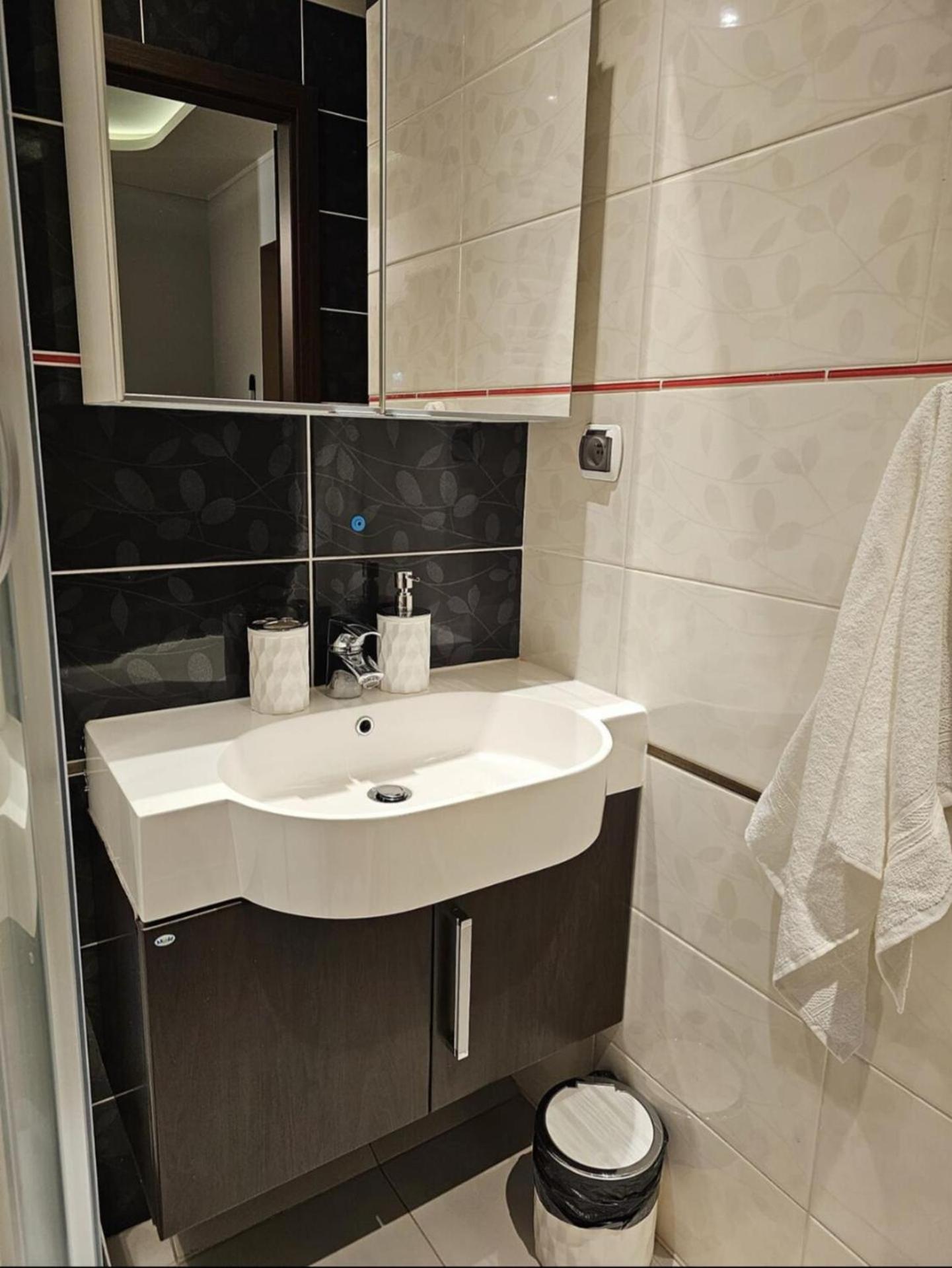 Apartment In Zyrardow 10Min To Suntago Esterno foto