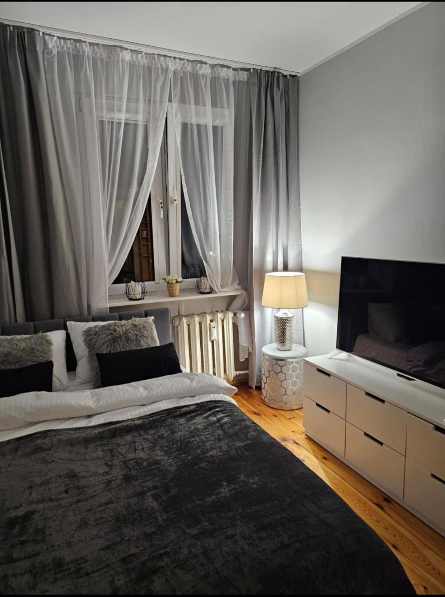 Apartment In Zyrardow 10Min To Suntago Esterno foto